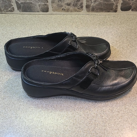 Easyspirit size 7 Black slide shoes. - Picture 4 of 11
